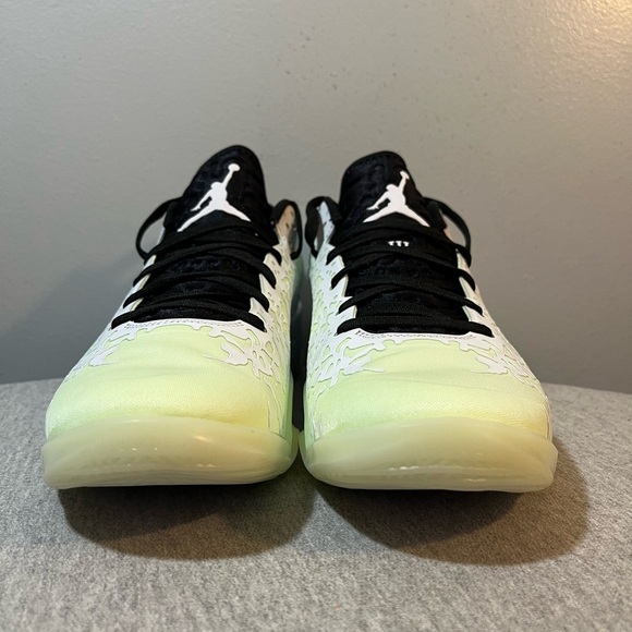 Nike Jordan Zion 3 White/Black Barely Volt Basketball Mens Shoe Sz 11 DR0676-110 - Picture 2 of 11